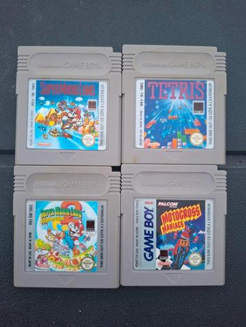 Verschillende gameboy spellen beschikbaar voor biedingen