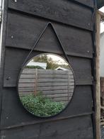 Grote ronde hang spiegel zwart met zwart hengsel, Minder dan 50 cm, Rond, Ophalen of Verzenden, Zo goed als nieuw