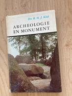 boek Archeologie en Monument, Ophalen of Verzenden, 20e eeuw of later, Gelezen