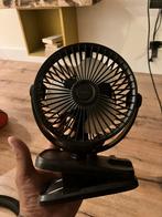 Mini ventilator met klip op batterij, Ophalen of Verzenden, Zo goed als nieuw, Tafelventilator