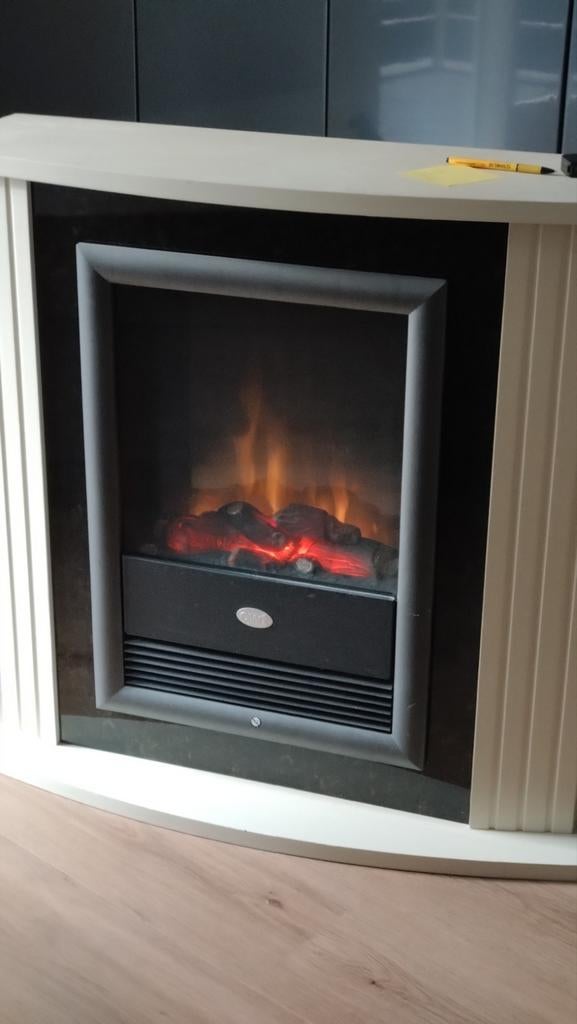 Optiflame haard met schouw, Ophalen, Zo goed als nieuw, Vrijstaande haard, Elektrische haard