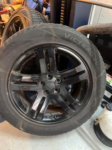 Chrysler 300 velgen beschikbaar voor biedingen