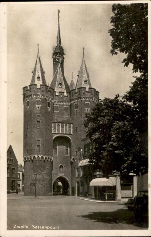 Zwolle Sassenpoort fotokaart Hartman 1942 st 1944, Verzamelen, Ansichtkaarten | Nederland, Gelopen, Overijssel, 1940 tot 1960
