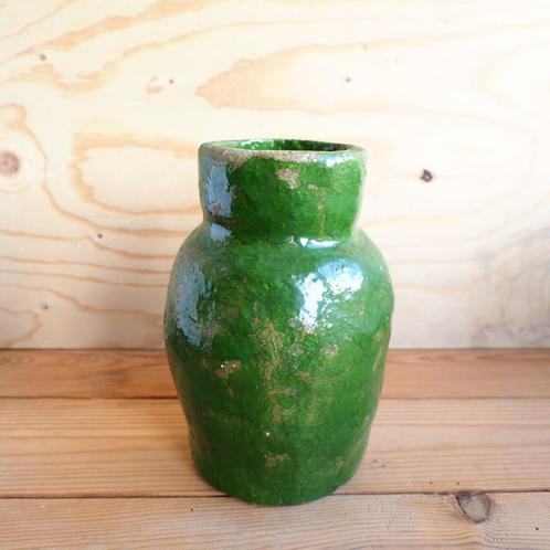 Robuuste handgemaakte vaas groen, Huis en Inrichting, Woonaccessoires | Vazen, Zo goed als nieuw, Groen, Minder dan 50 cm, Aardewerk of Porselein