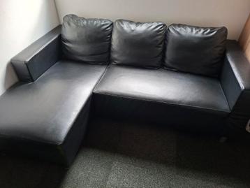 Kleine hoekbank te koop ivm verhuizing beschikbaar voor biedingen