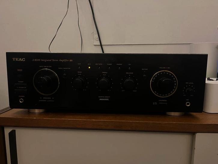 Teac A-R600 Stereo Versterker, Audio, Tv en Foto, Versterkers en Receivers, Gebruikt, Stereo, 60 tot 120 watt, Overige merken