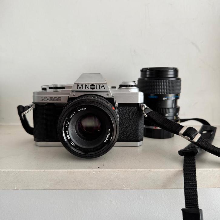 Minolta X-300 met 3 lenzen., Audio, Tv en Foto, Fotocamera's Analoog, Gebruikt, Spiegelreflex, Minolta, Ophalen of Verzenden