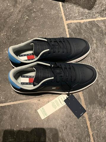 Nieuwe Tommy Jeans sneakers beschikbaar voor biedingen