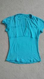 Aqua blauw getailleerd t-shirt maat M, Maat 38/40 (M), Blauw, Ophalen of Verzenden, Zo goed als nieuw