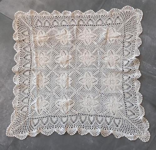 Leuk brocant gehaakt tafelkleedje, beige, katoen, Antiek en Kunst, Curiosa en Brocante, Ophalen of Verzenden