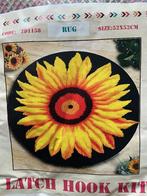 Knooptapijtje Zonnebloem rond 52cm, Hobby en Vrije tijd, Ophalen of Verzenden, Patroon
