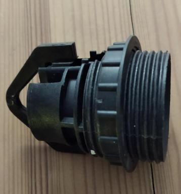 Fitting E27 met oog beschikbaar voor biedingen