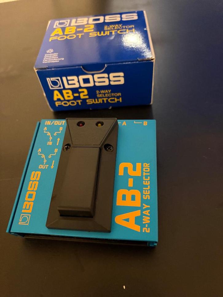 Boss AB-2 footswitch actief, Muziek en Instrumenten, Effecten, Zo goed als nieuw, Overige typen, Ophalen of Verzenden