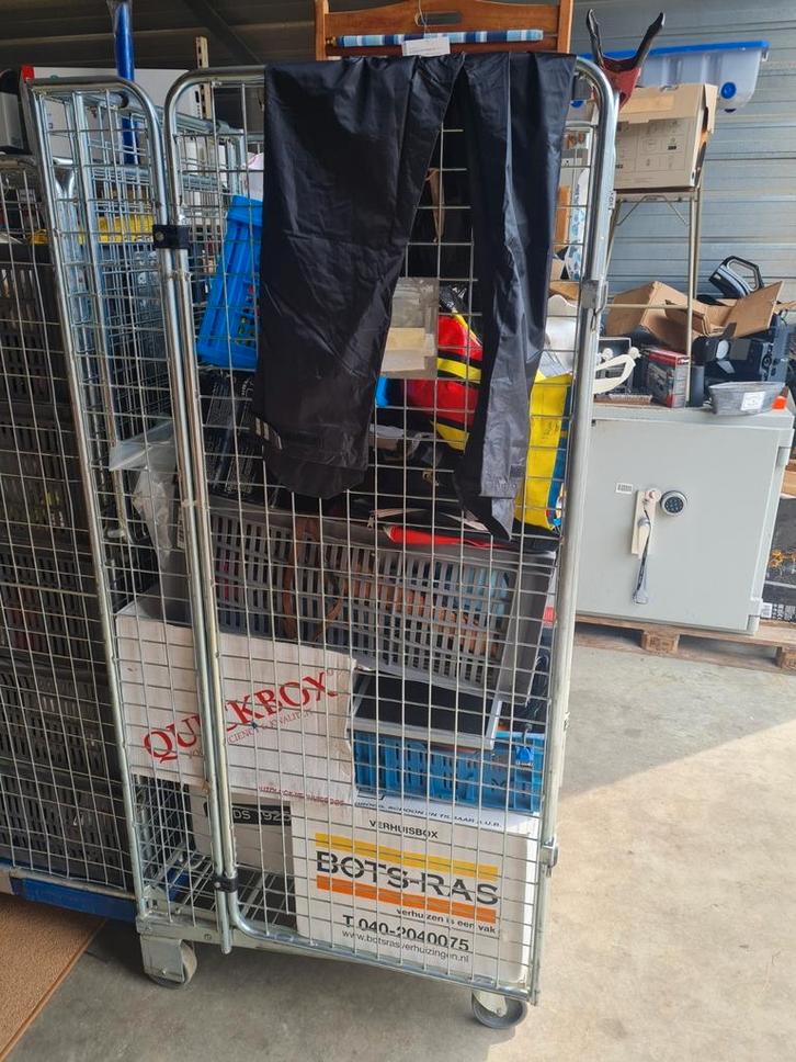 rolcontainer met rommelmmarkt spullen, Diversen, Rommelmarktspullen, Gebruikt, Ophalen