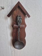 Tinnen lepel op houten wandhouder, Ophalen of Verzenden