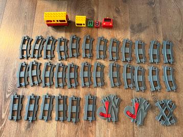 Duplo treinrails en wagon beschikbaar voor biedingen
