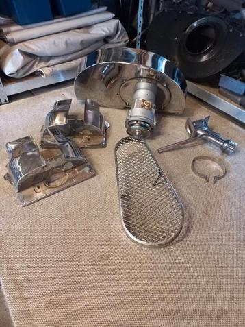Volkswagen Kever wisselstroom dynamo met toebehoren. beschikbaar voor biedingen