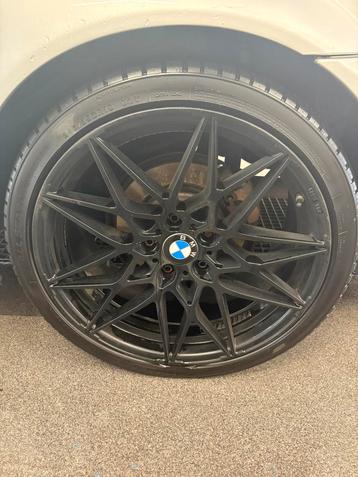 Bmw velgen + banden beschikbaar voor biedingen
