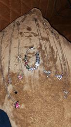 Set prijs bedelarmband incl 15 bedels met 6 kettingen, Overige merken, Overige materialen, Nieuw, Ophalen of Verzenden