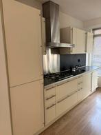 Rechte witte paralel keuken in nette staat, Huis en Inrichting, Keuken | Complete keukens, Ophalen, Gebruikt, Overige materialen