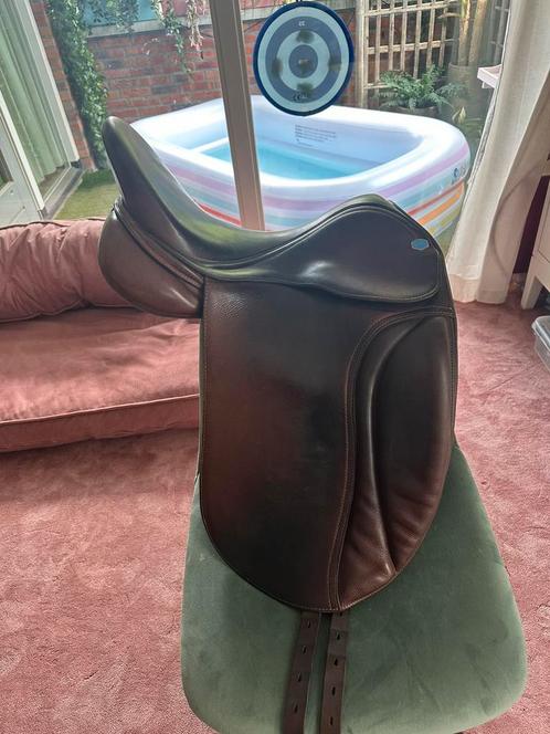 Zadel Sella Rosa 17,5 inch, Thorowgood Veelzijdigheid 17,5, Dieren en Toebehoren, Paarden en Pony's | Zadels, Dressuur, Ophalen of Verzenden