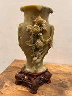 Vintage Speksteen Vaas met Bloemmotieven, Antiek en Kunst, Ophalen of Verzenden