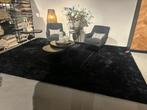 Vloerkleed Room 108 Landro zwart van €2508,-  nu voor €500,-, Ophalen, Zwart, 200 cm of meer, Zo goed als nieuw