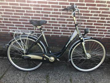Damesfiets batavus 28 inch met versnellings prijs 75 euro beschikbaar voor biedingen