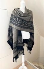 Shawl cape stola bruin zwart birdeaux / trui blauw, Kleding | Dames, Ophalen of Verzenden