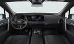BMW iX xDrive60 | M Sportpakket Pro | Comfort Pack | Innovat, Auto's, Automaat, Stof, Blauw, 2480 kg