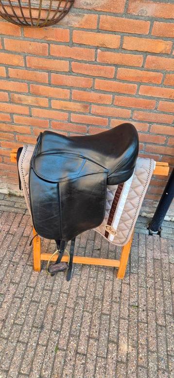 Heather moffet phoenix boomloos foam zadel incl toebehoren  beschikbaar voor biedingen