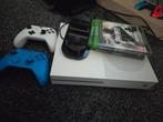 Xbox One S incl 2 controllers, 3 spellen en toebehoren, Spelcomputers en Games, Spelcomputers | Xbox One, Xbox One, Met 2 controllers