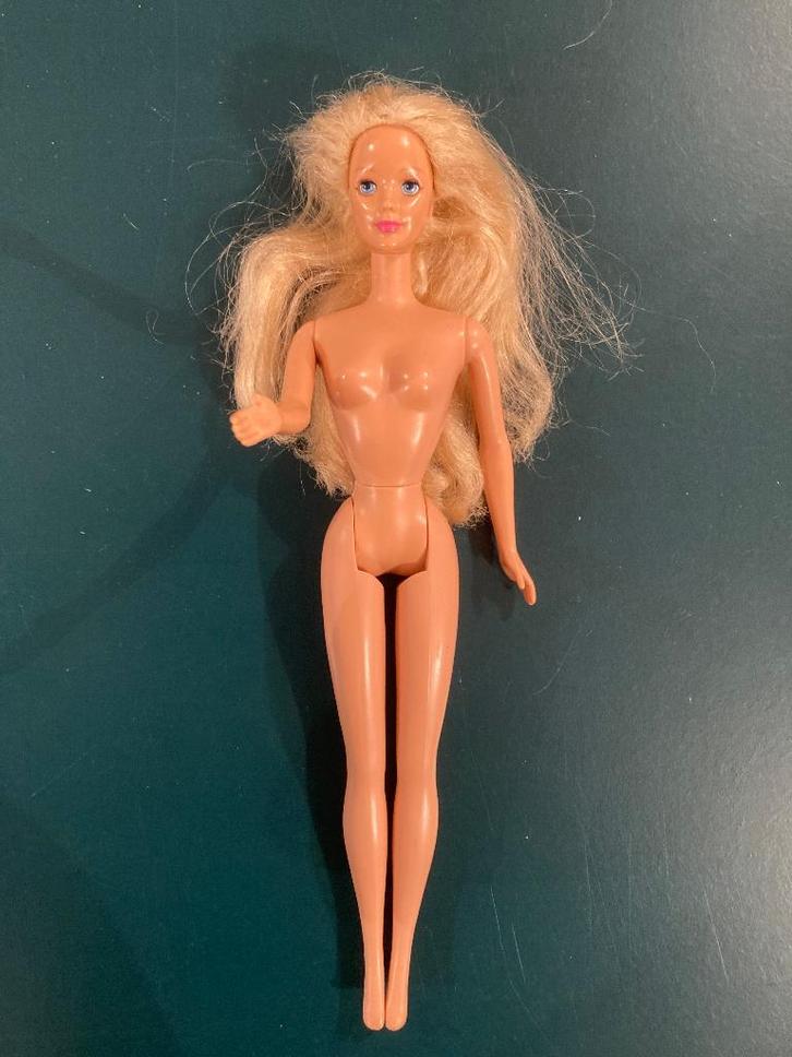 Mattel barbie sleeping beauty 1991 knipperend winking!, Kinderen en Baby's, Speelgoed | Poppen, Zo goed als nieuw, Barbie, Ophalen of Verzenden