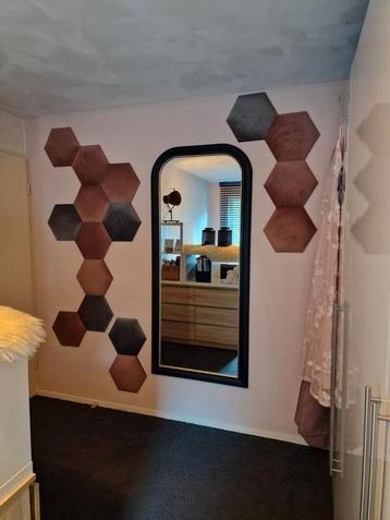 Hexagon tegels, 5 stuks over. Gestoffeerd, nieuw in plastic beschikbaar voor biedingen