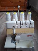 Bernina 1100D met naaigaren, Hobby en Vrije tijd, Naaimachines en Toebehoren, Ophalen, Gebruikt, Lockmachine, Bernina