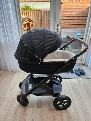 Stokke Trailz kinderwagen en reiswieg beschikbaar voor biedingen