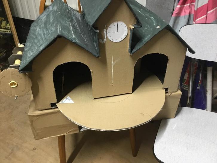 Weerhuisje suprise knutsel sinterklaas, Hobby en Vrije tijd, Knutselen, Gebruikt, Knutselwerk, Ophalen