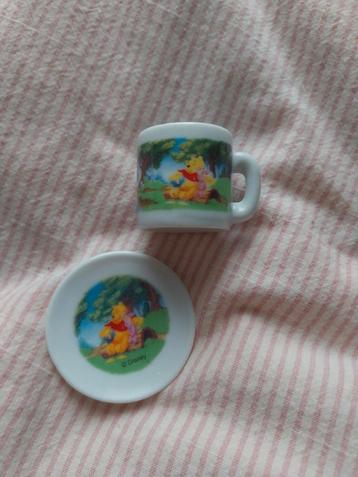 Poppen servies disney  beschikbaar voor biedingen