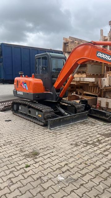 Doosan dh55 nette staat beschikbaar voor biedingen