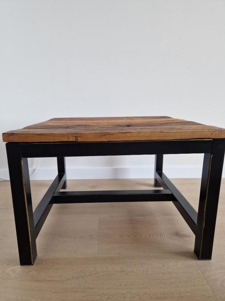 bijzettafel/salontafel acaciahout met metaal, Huis en Inrichting, Tafels | Salontafels, Nieuw, Minder dan 50 cm, 50 tot 100 cm