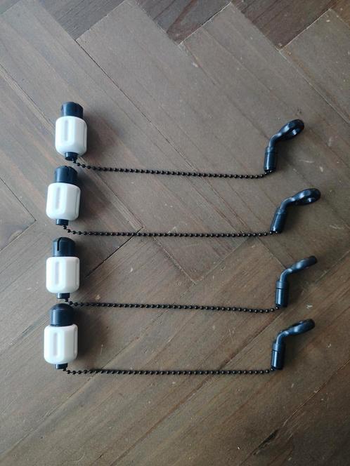 Hangers / Swingers Wit 4 stuks, Watersport en Boten, Hengelsport | Karpervissen, Zo goed als nieuw, Ophalen of Verzenden