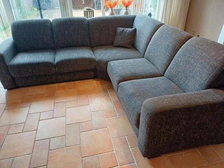 Gratis hoekbank 2,5m bij 2,5m Zo snel mogelijk ophalen, Huis en Inrichting, Banken | Complete zithoeken, Gebruikt, Stof, Ophalen