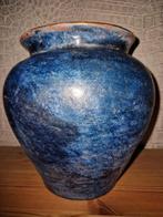 Vaas vintage kobaltblauw mooi met een goud randje, Huis en Inrichting, Woonaccessoires | Vazen, Gebruikt, Blauw, Aardewerk of Porselein