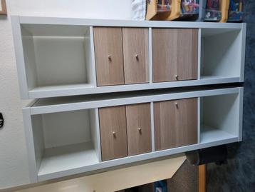 2 Ikea Kallaxkasten 4 vaks en 1 keer een 2 vaks-kast beschikbaar voor biedingen