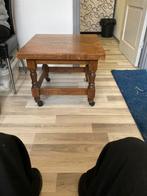 Houten eiken Salontafel met Wieltjes 60x60x47 cm, Antiek en Kunst, Antiek | Meubels | Tafels, Ophalen of Verzenden