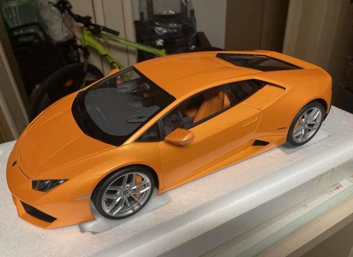 Lamborghini Huracan Modelauto - Autoart 1:12, Hobby en Vrije tijd, Modelauto's | 1:18, Zo goed als nieuw, Auto, Autoart, Ophalen of Verzenden
