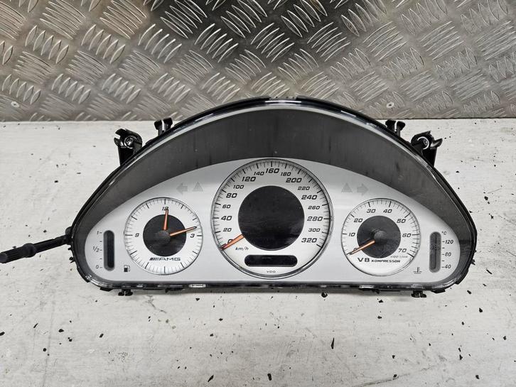 W211 S211 E55 AMG Mercedes E klasse cockpit combi cluster, Auto-onderdelen, Dashboard en Schakelaars, Mercedes-Benz, Gebruikt