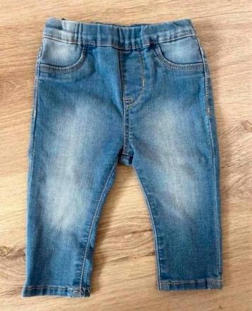Spijkerbroekje H&M maat 68 | babykleding meisje beschikbaar voor biedingen