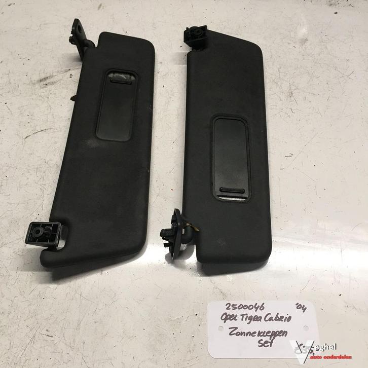 Opel Tigra Cabrio 1.8 B 2004 2500046  Zonnekleppen set, Auto-onderdelen, Interieur en Bekleding, Gebruikt, Ophalen of Verzenden