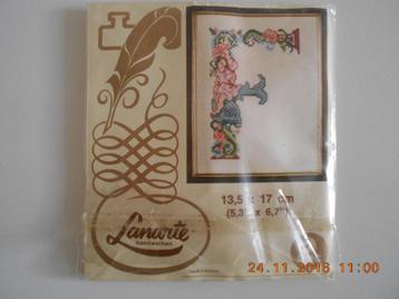 BORDUURPAKKETJE:  LETTER F EN M beschikbaar voor biedingen